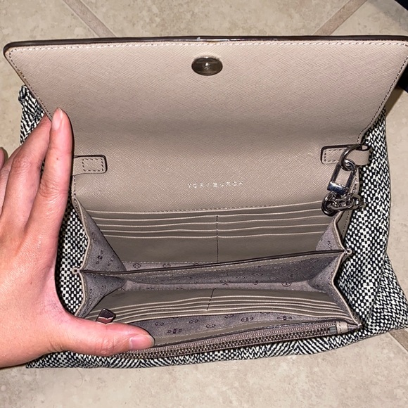Gray Tory Burch wallet on chain crossbody - Picture 2 of 5
